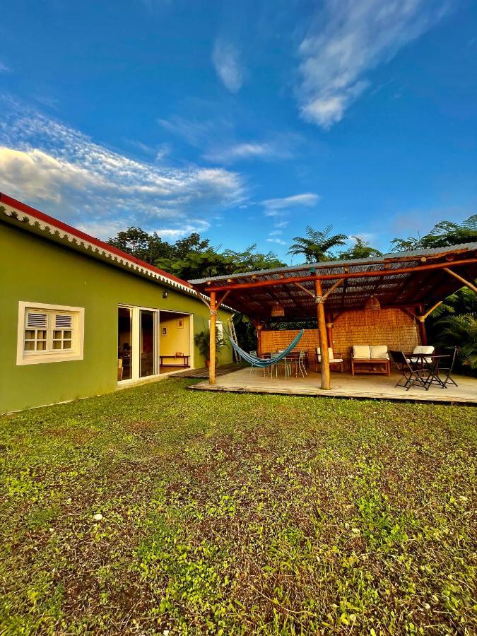 Chambre Et Sdb Privative Ylang Ylang Vue Mont Pelee Dans Maison Partagee Le Morne-Rouge Buitenkant foto